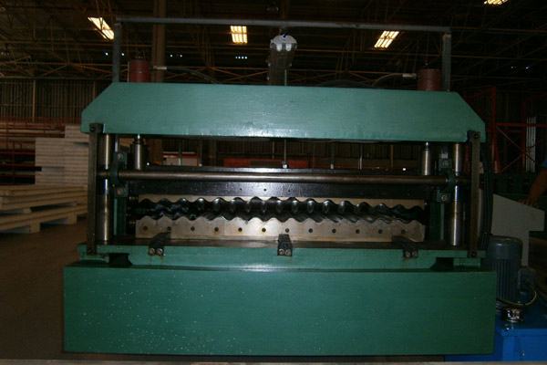 corrugated-sheet-roll-forming-machine-7.jpg